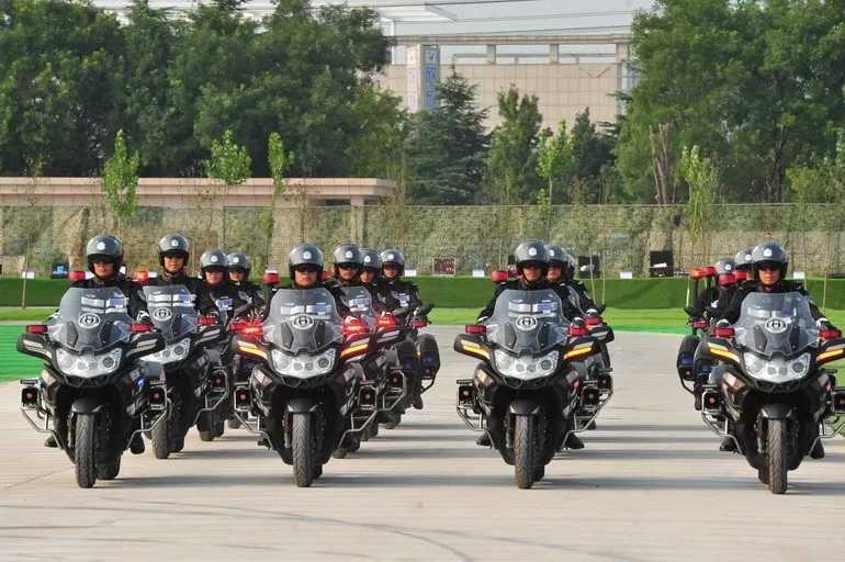 临沂公安举行“践行新使命 忠诚保大庆”誓师大(图2) 临沂公安举行“践行新使命 忠诚保大庆”誓师大(图2)
