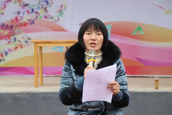 展运动精神 显少年英姿(图1) 展运动精神 显少年英姿(图1)