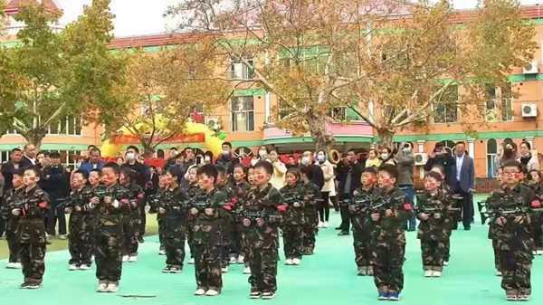 临沂平邑：实验小学教育集团附属幼儿园举办亲子趣味运动会