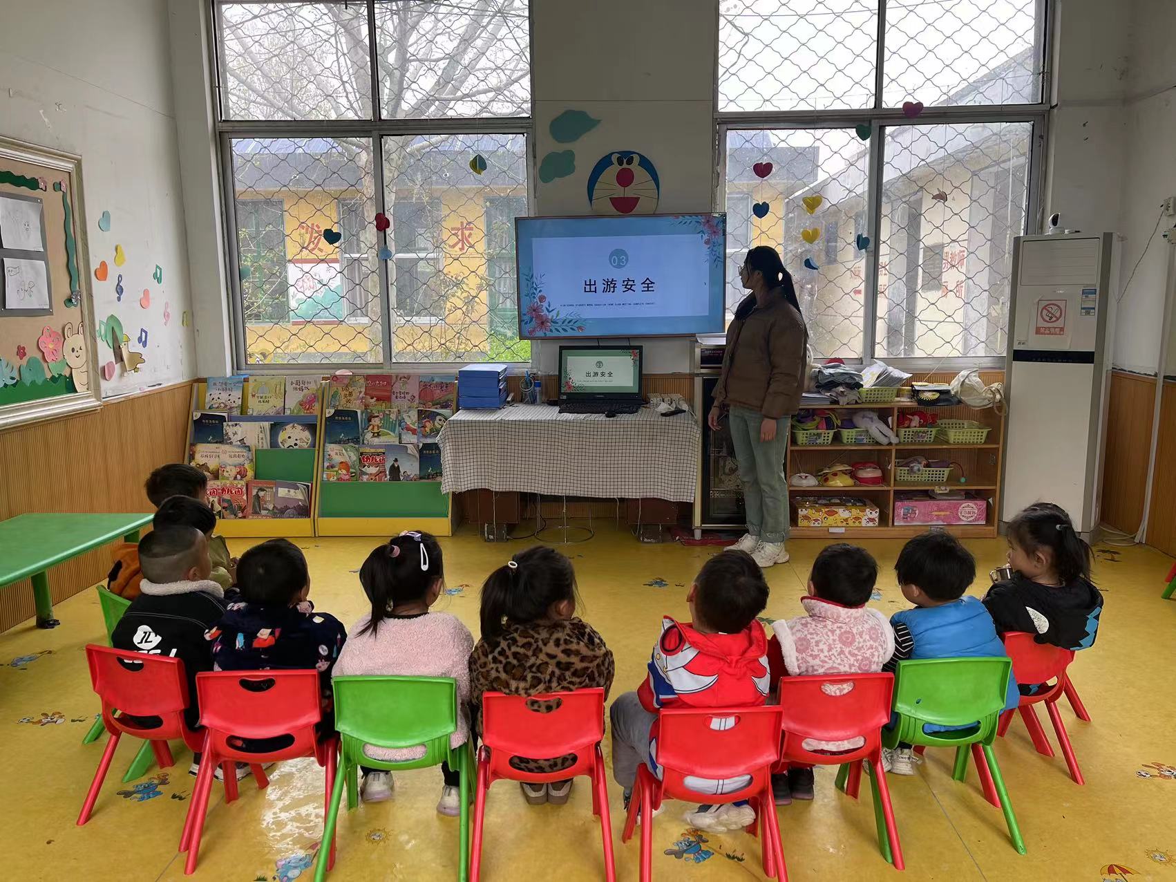 地方镇新村完小幼儿园清明假期后安全教育