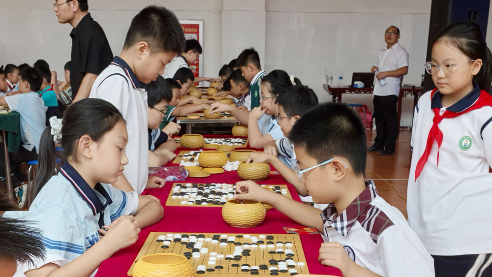 【棋艺赛事】以棋育人结硕果！平邑实小围棋联赛夺魁