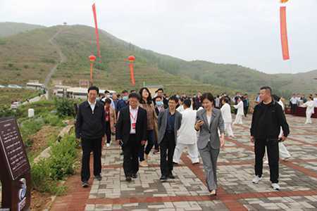 第12届中国金银花产业发展峰会在山东平邑举办(图9)
