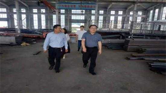 平邑经济开发区组织开展企业环保和疫情防控督导工作(图1) 平邑经济开发区组织开展企业环保和疫情防控督导工作(图1)