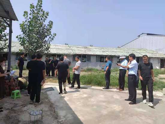 丰阳镇退役军人志愿者协助环保开展督查行动(图2)