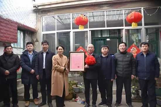 新春慰问重人才 殷殷真情暖人心(图2)