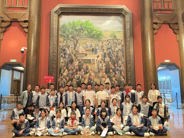 追圣贤光芒，逐“拾”光成长—平邑兴蒙学校六年级走进曲阜开展研学之旅(图4)