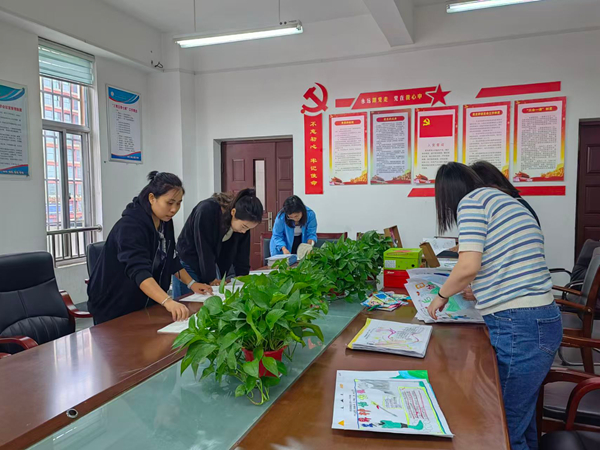 平邑县第二实验小学暑假阅读作品评比暨阅读展示活动(图2)