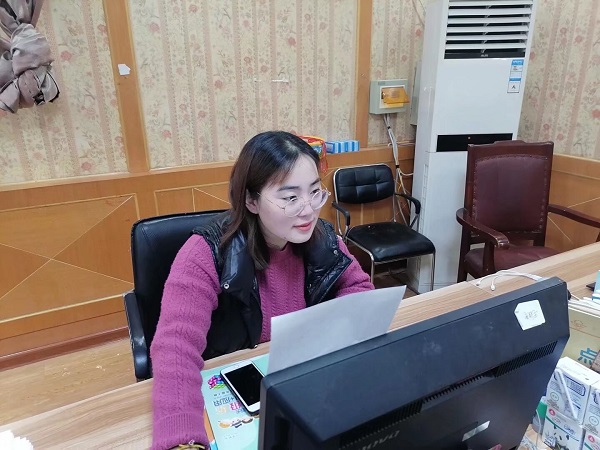 以青春之名 赴教育之约—青年教师成长之路的破茧与绽放(图1)