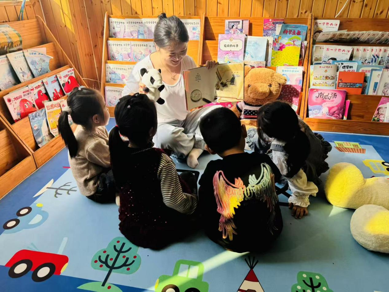 平邑县丰阳镇中心幼儿园开展图书漂流活动