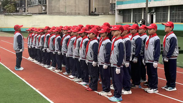 【山东平邑】实验小学举行队列队形比赛 10(图3)
