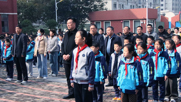 {【沂蒙快讯】平邑县实验小学开展 “一元爱心” 捐赠活动(图1)