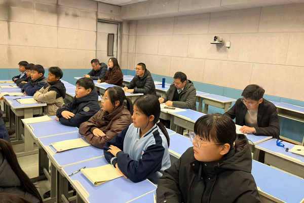 平邑县第二实验小学举行安全优质课评选活动(图2) 平邑县第二实验小学举行安全优质课评选活动(图2)