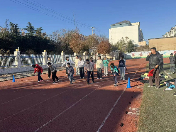 平邑县第四实验小学开展体质健康监测抽测活动