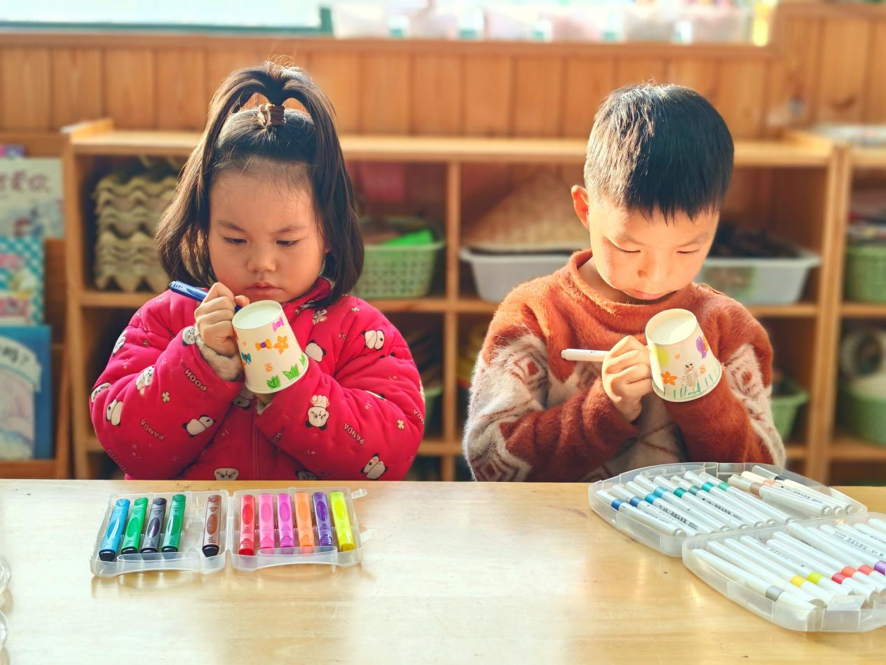 平邑县丰阳镇中心幼儿园开展创意纸杯主题活动(图2) 平邑县丰阳镇中心幼儿园开展创意纸杯主题活动(图2)