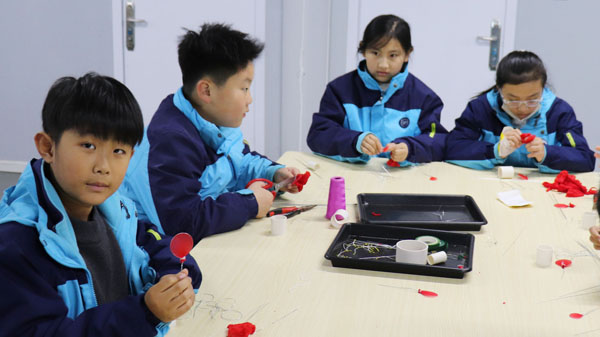 【沂蒙教育】平邑县实验小学开展“实践铸成长 红色润初心”主题研学(图3) 【沂蒙教育】平邑县实验小学开展“实践铸成长 红色润初心”主题研学(图3)