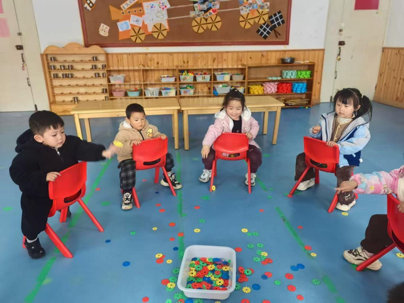 平邑县丰阳镇中心幼儿园开展大雪节气主题活动(图3) 平邑县丰阳镇中心幼儿园开展大雪节气主题活动(图3)