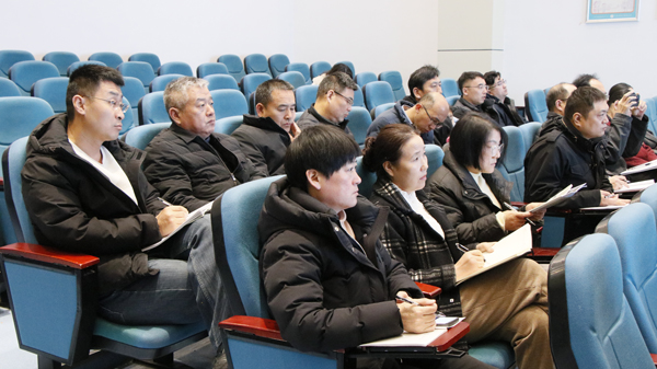 【山东平邑】实验小学教育集团“校长讲坛”成功举办(图4)