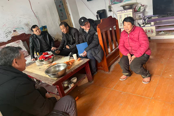 平邑县第二实验小学永庆校区暖心家访助力撤并校新生融入新家