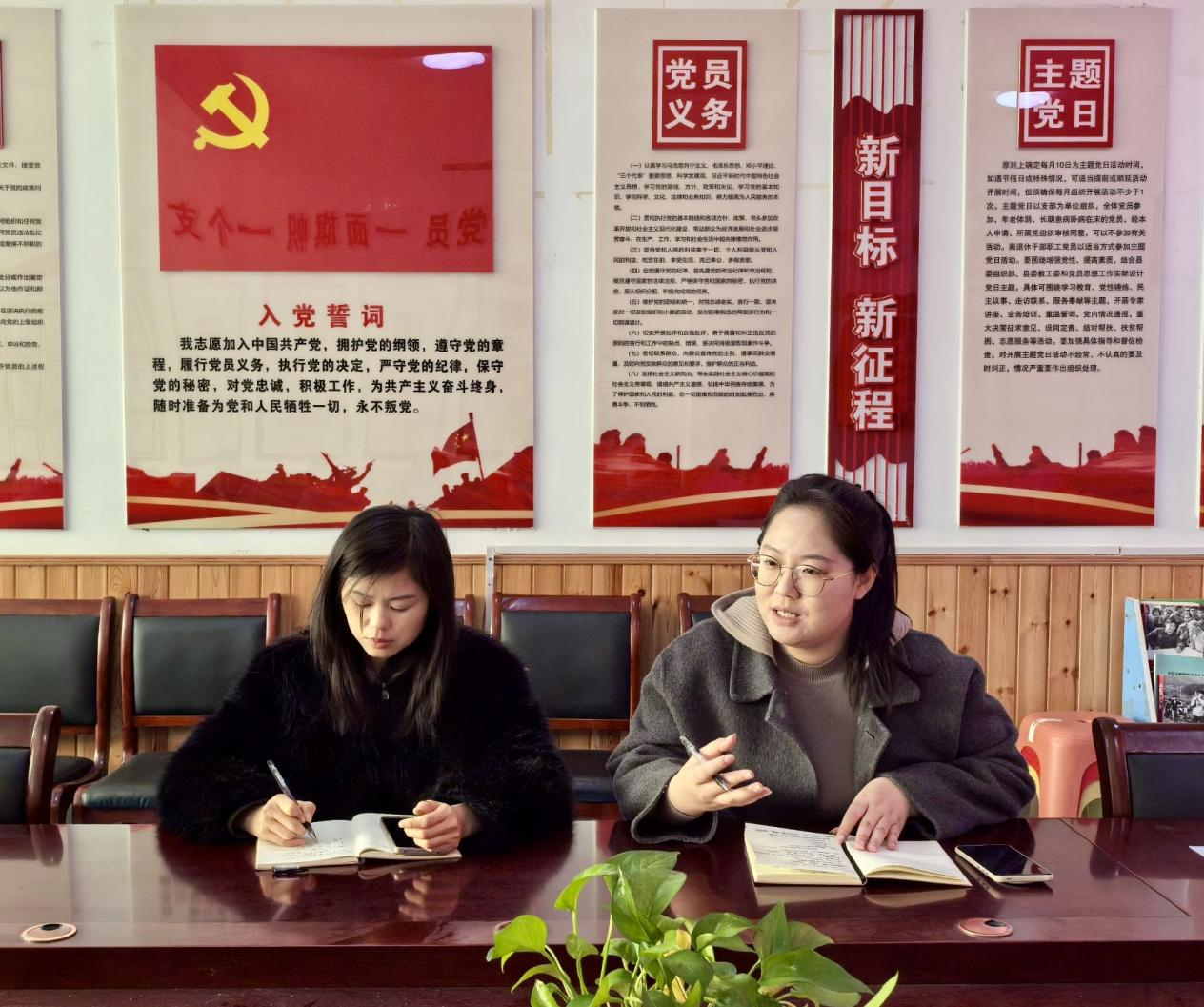 平邑县丰阳镇中心幼儿园开展春日艺术领域研讨活动(图2)