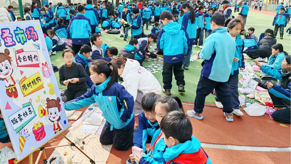 【山东平邑】实验小学文化路校区“小市场”助力“大成长”(图5)