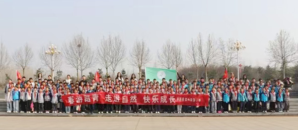【山东平邑】实验小学第六校区引领学子走进自然拥抱春光(图7)