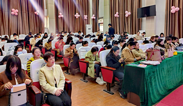 全县小学英语“三级联动”教学理论测试暨基本功评比活动在平邑县第二实验小学举行(图2)