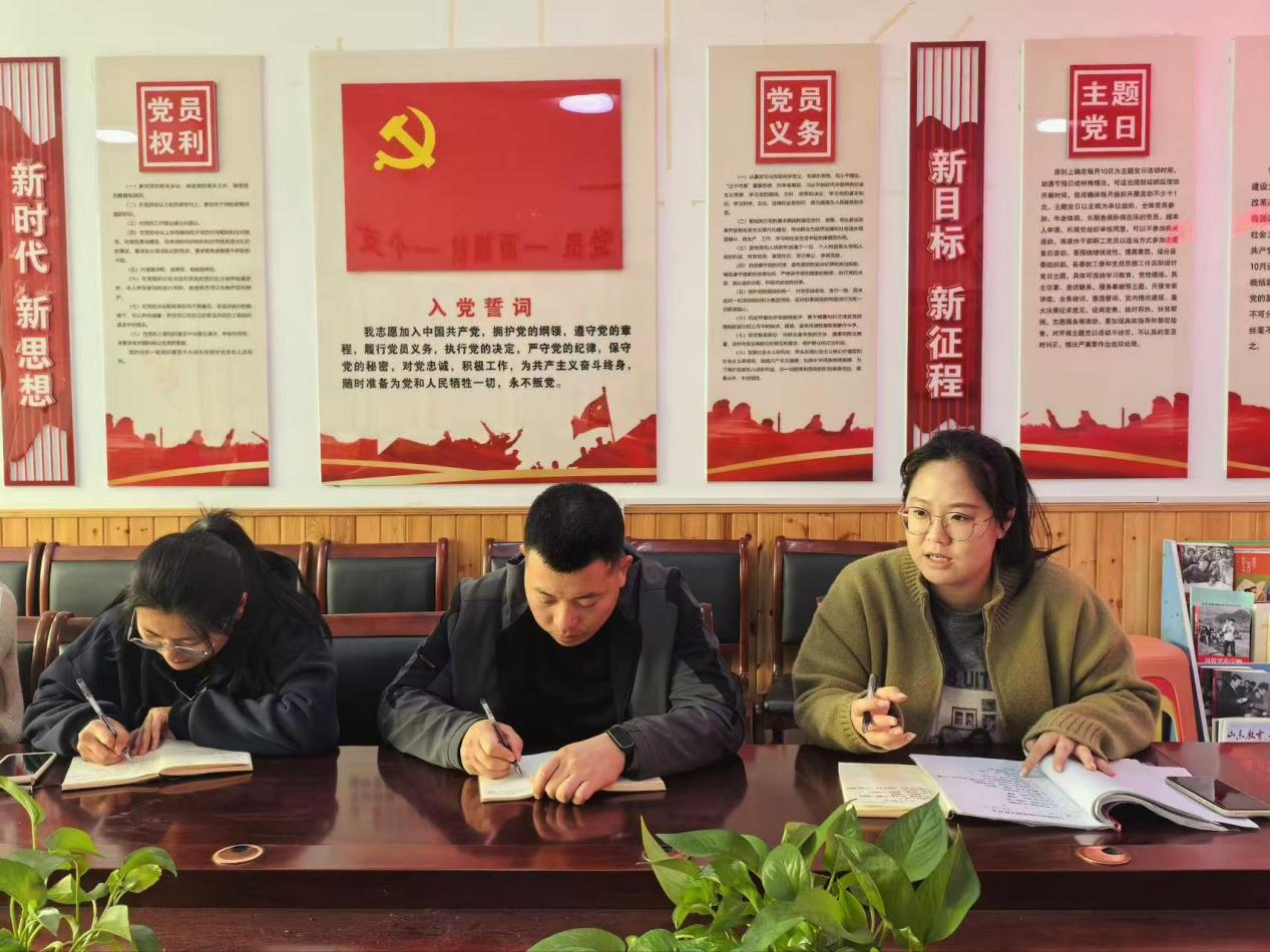 平邑县丰阳镇中心幼儿园开展“如何把幼小衔接工作落实到班级实处”教研活动(图2)