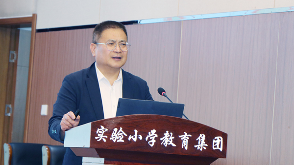 【山东平邑】实验小学第三校区成功举办“萌娃赶政法孝善大集”教育活动(图3)