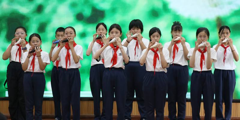 【山东平邑】实验小学隆重举行“十好少年”表彰(图3) 【山东平邑】实验小学隆重举行“十好少年”表彰(图3)