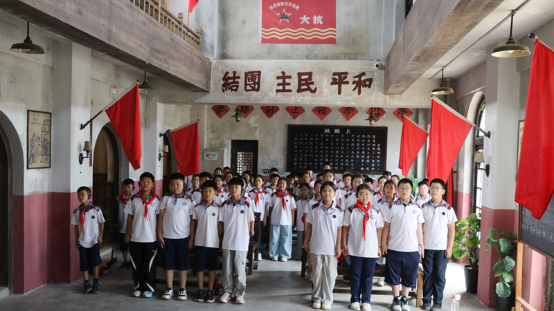 【山东平邑】实验小学在行走中“传承红色基因、探索自然奥秘”(图5)