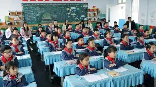 教学视导问诊把脉  生本展学培根育魂(图1)