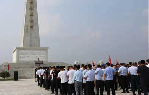 兰陵县庆“七一”学党史、感党恩、跟党走活动在新兴镇举行(图1)