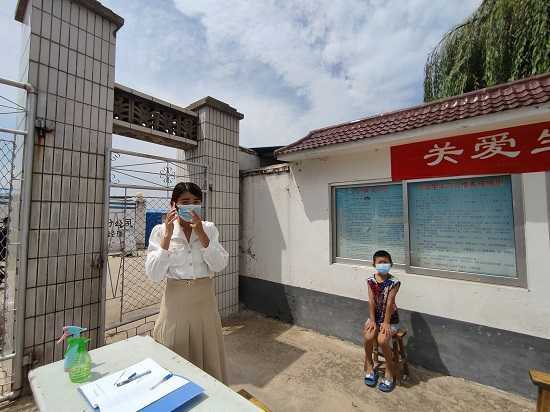 柏林镇柘沟小学疫情防控应急演练(图2)