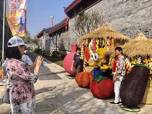   临沂市临沭县第八届中国柳交会•农民丰收节庆祝活动暨红色朱村文旅节持续至10月7日(图11)