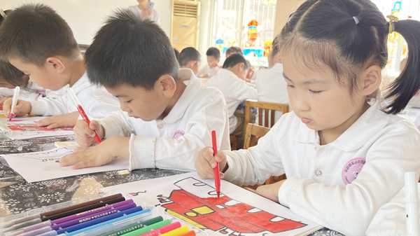 山东平邑：附属幼儿园开展庆祝国庆系列活动(图2)