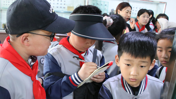 山东平邑：实验小学教育集团开展研学实践活动(图5)