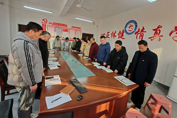  平邑县第二实验小学开展国家公祭日主题教育活动(图2)